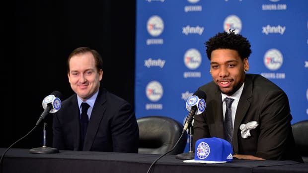 philadelphia-76ers-sam-hinkie-jahlil-okafor.jpg